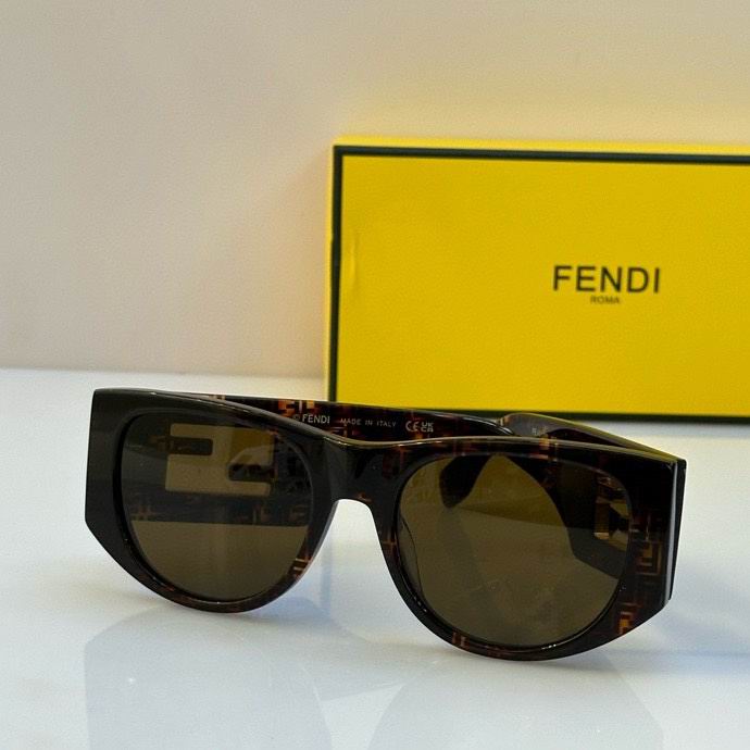 Fendi Glasses (25)